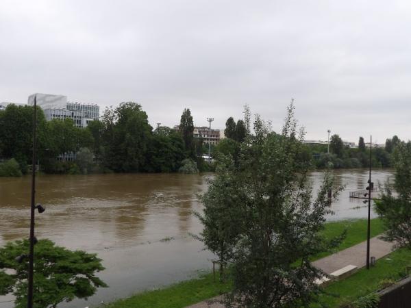 dégâts des eaux et assurances : l'assureur du propriétaire est tenu de couvrir